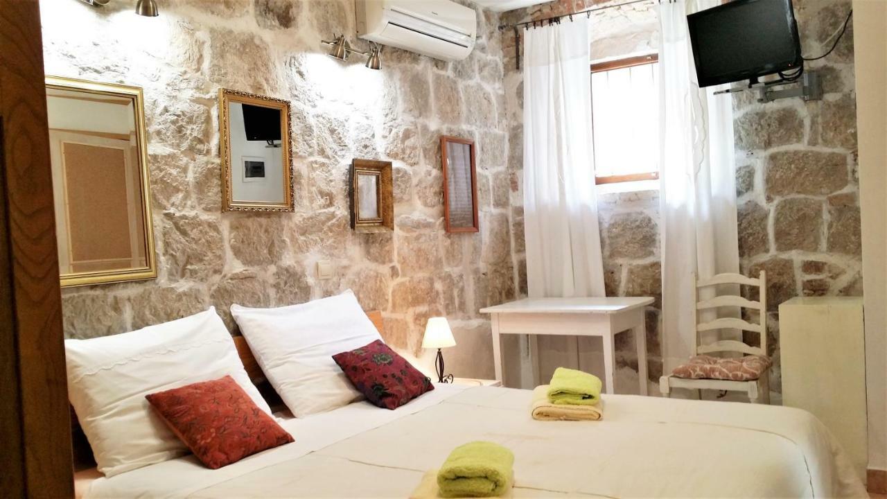 Authentic Mediterranean Apartment سبليت المظهر الخارجي الصورة